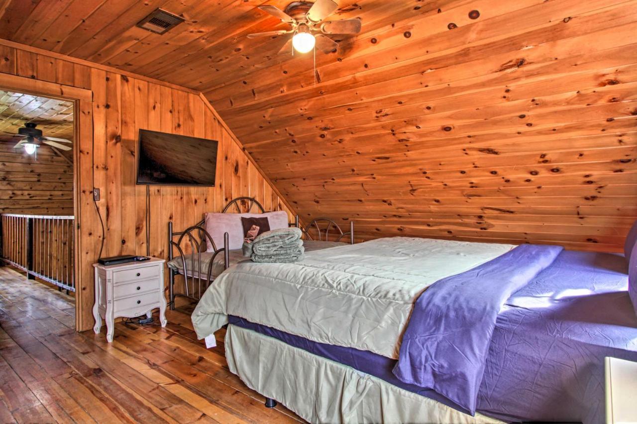 Rustic Cabin With Screened Deck 8 Mi To Dollywood Sevierville Eksteriør billede